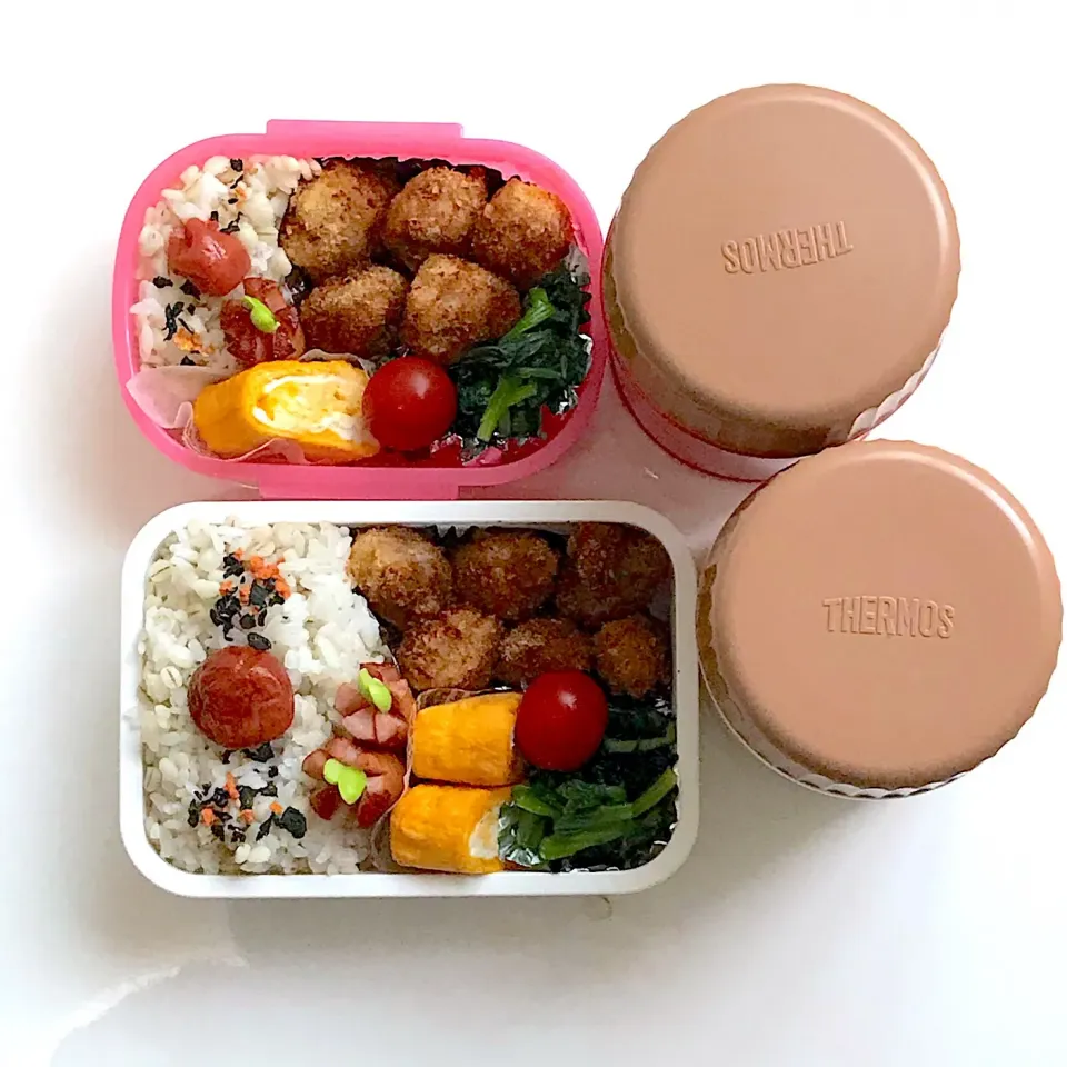 Snapdishの料理写真:旦那さんと娘っちのお弁当(^^)
 #お弁当  #麦ご飯 #豚こまカツ #ほうれん草のナムル #大根とワカメとネギのお味噌汁|kakoさん