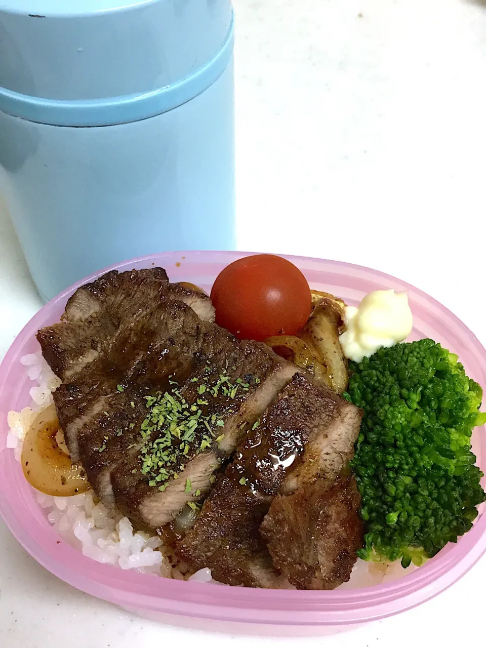 #ステーキ弁当|Terumi  Yokosawaさん