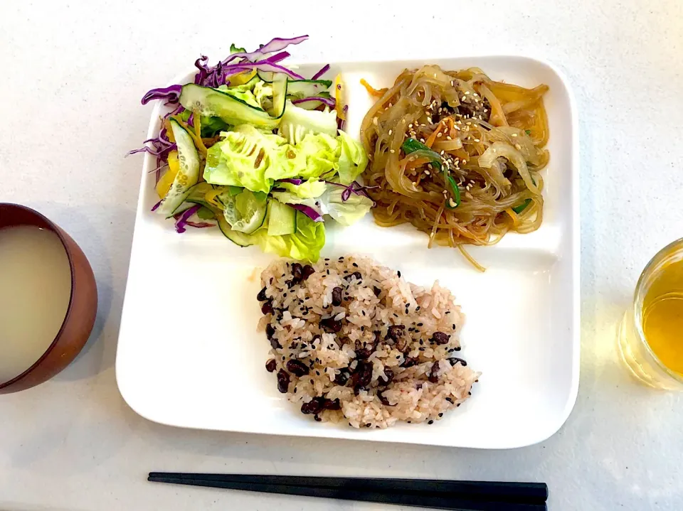 シンプルなランチ❣️チャプチェ&サラダ&赤飯 #韓国料理|Hi-Niさん