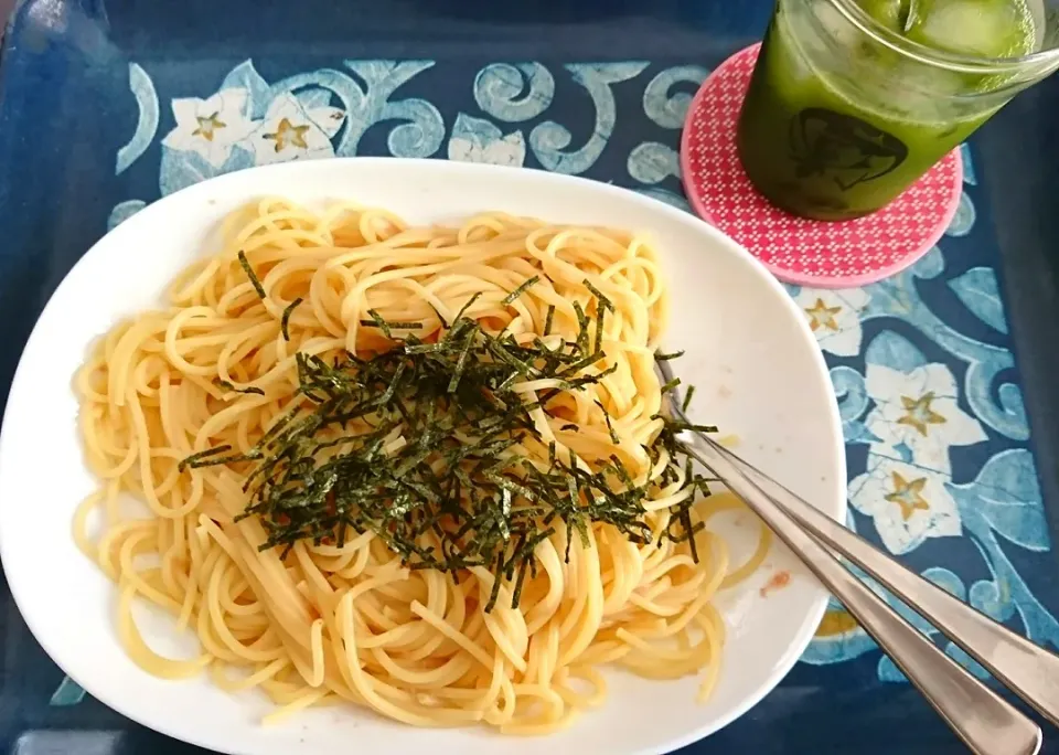 アイスグリーンティーと明太子パスタ😋|しまだ ちえこさん