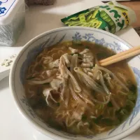 Snapdishの料理写真:もやしポン酢風味の味噌ラーメン|粳田 雅浩さん