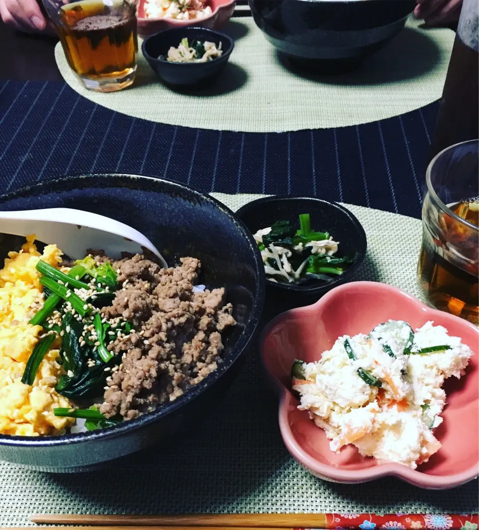 ・豚ひき肉の三色そぼろ丼
・おからポテトサラダ|ちぐあささん