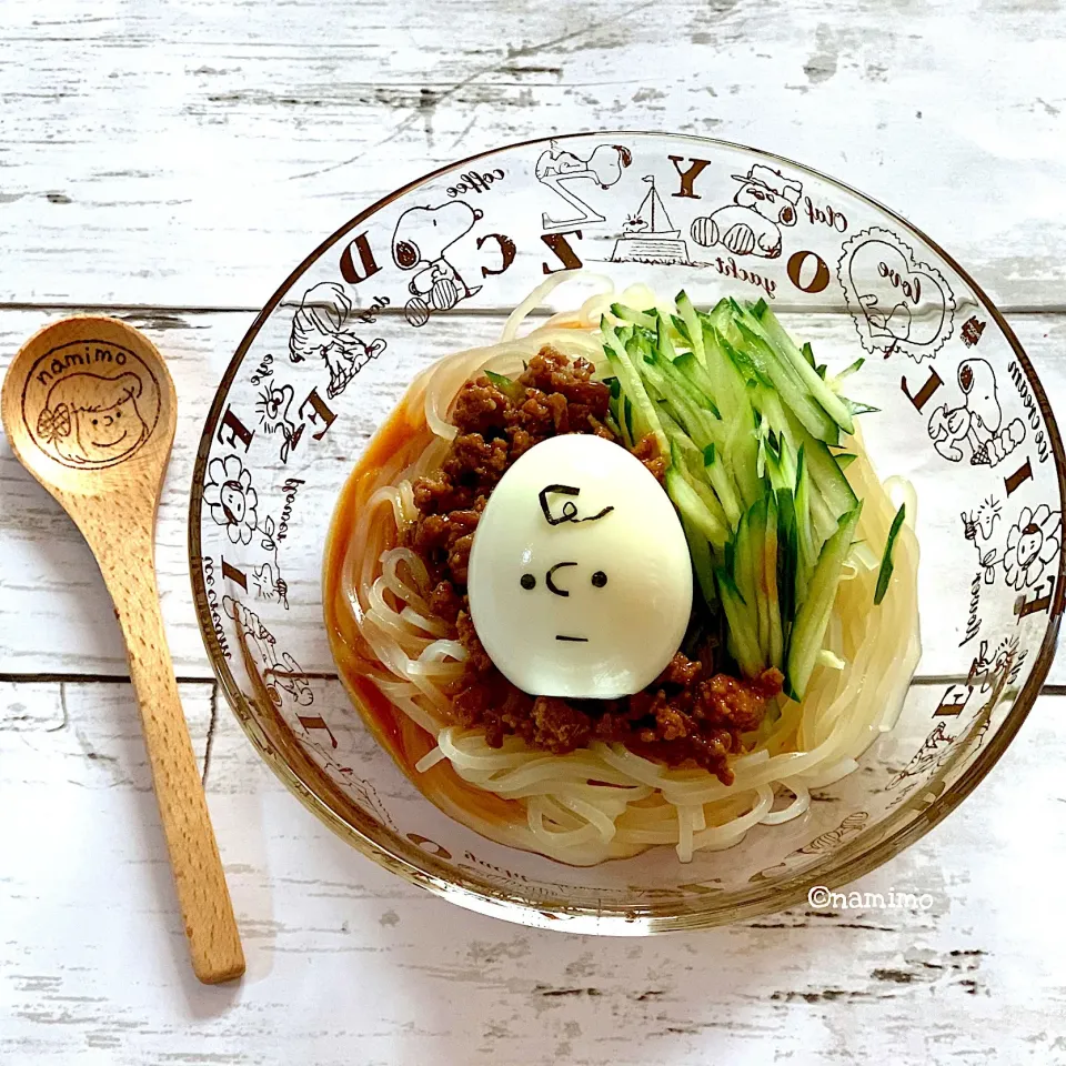 冷やし坦々麺 チャーリーブラウン乗せ|namimoさん