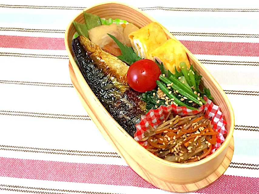 #旦那弁当  #パパ弁当  #曲げわっぱ弁当  #曲げわっぱ  #鯖の塩焼き弁当  #肉じゃが|ゆぴさん