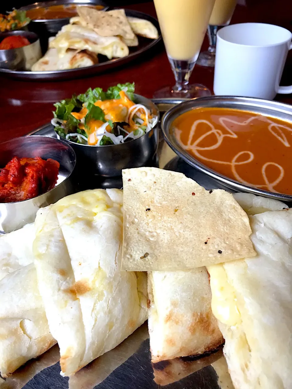 またまた来ちゃった‼️インドカレー🇮🇳
今日もチーズナンセット😁🙏|ナナさん