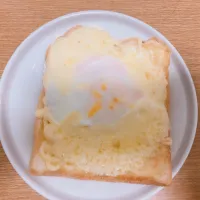 Snapdishの料理写真:たまごチーズマヨトースト|tommyさん