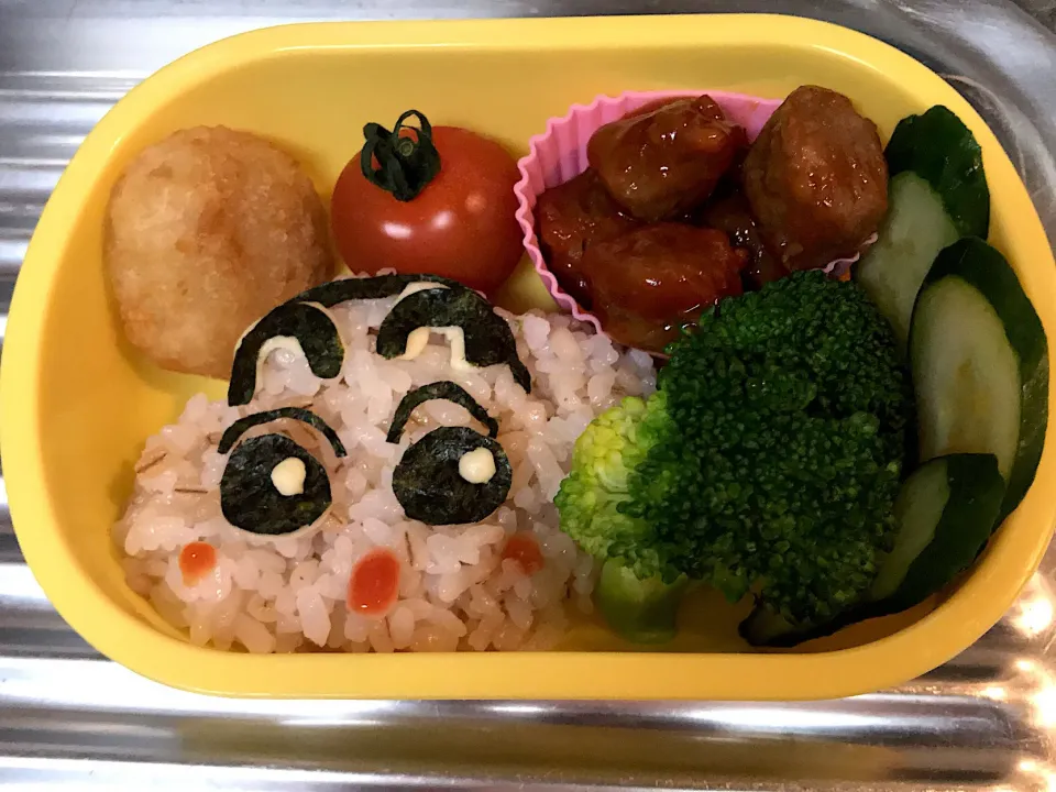 クレヨンしんちゃん弁当|♡tae♡さん