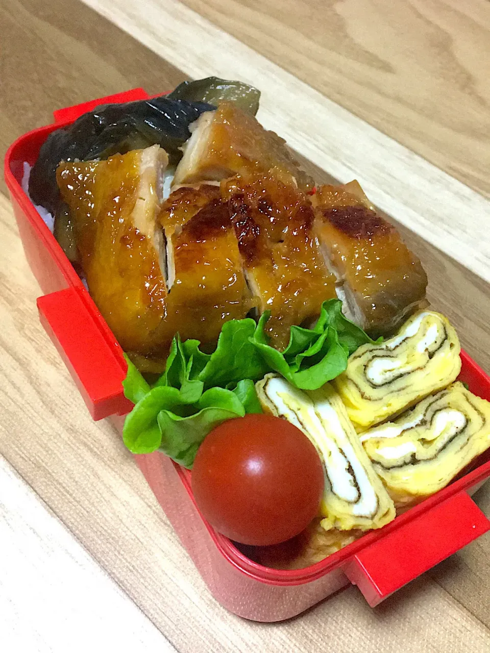 #お昼ご飯  #お弁当 

2019.4.25 主人のお弁当🍱
鶏のポン酢照り焼き|renharuruさん