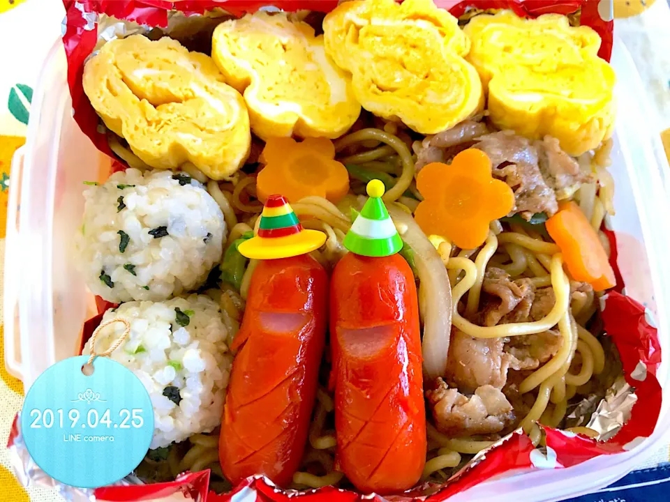 Snapdishの料理写真:焼きそばJKお弁当|harutomomamaさん