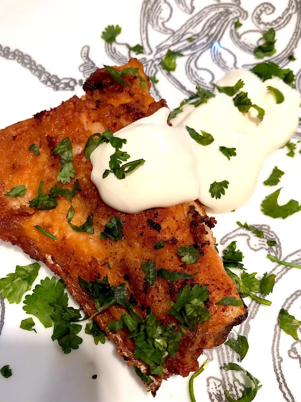 salmon with greekyogurt and mayonaise sauce|Marnelli Dela Cruz Hollandさん