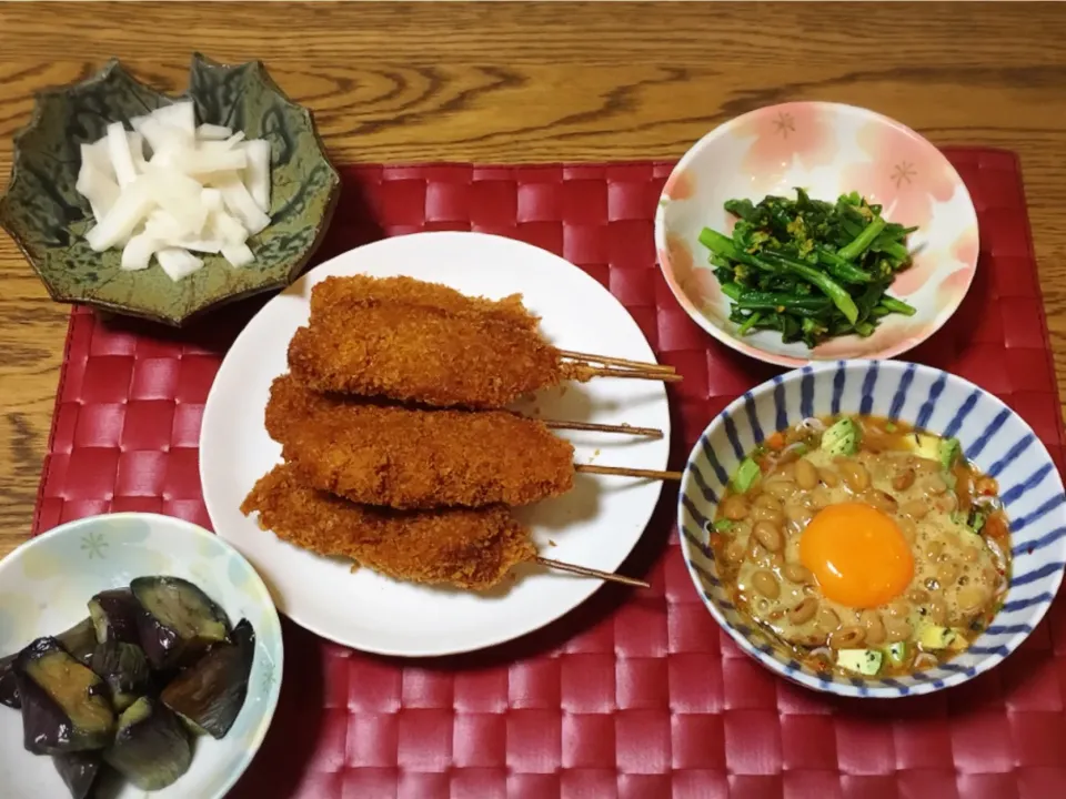 ぬか漬け大根・ヒレ串カツ・菜の花の辛子和え・アボキムチ納豆・茄子の煮浸し|美也子さん