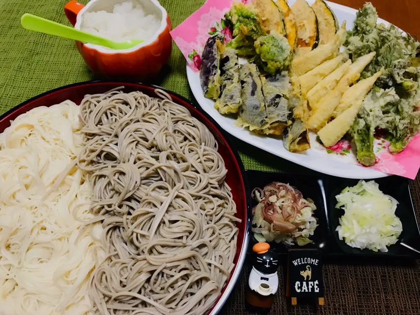 Snapdishの料理写真:山菜の天ぷらとお蕎麦&お素麺🎶|バシュランさん