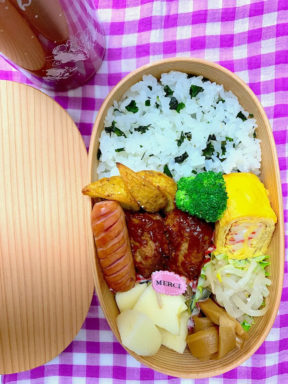 Snapdishの料理写真:2019,4/26 高１娘のハンバーグ弁当🍱|naoちんさん