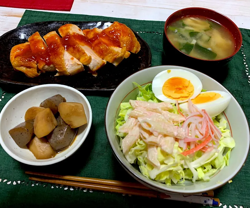 鶏肉中華風、里芋こんにゃく、味噌汁|あんどうさん