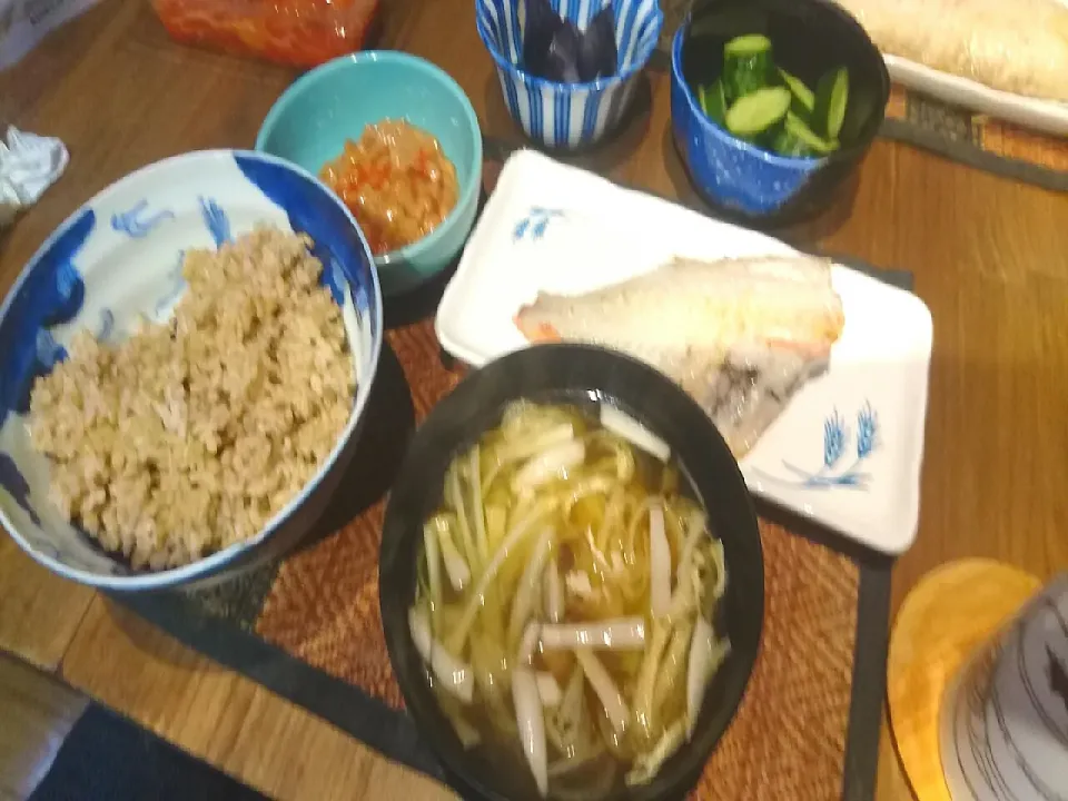 赤魚の西京漬け&納豆&しめじの味噌汁|まぐろさん