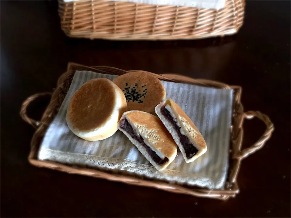 平焼きあんぱん 桜餡🌸餡クリチ♪|まみぃさん