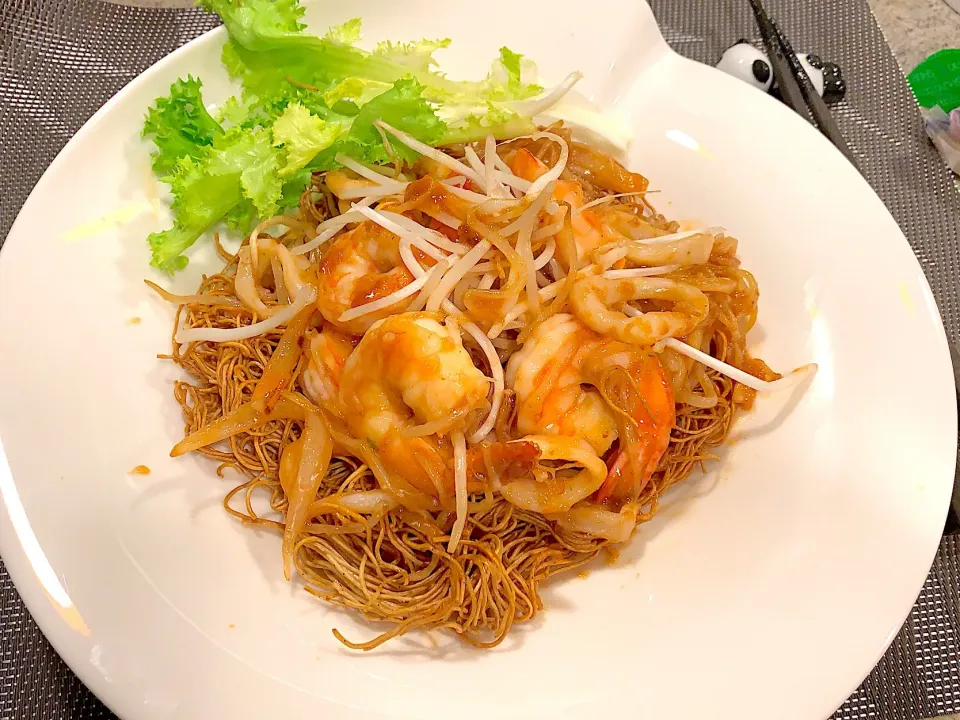 Seafood fired crispy Noodles|twinwoodconnieさん