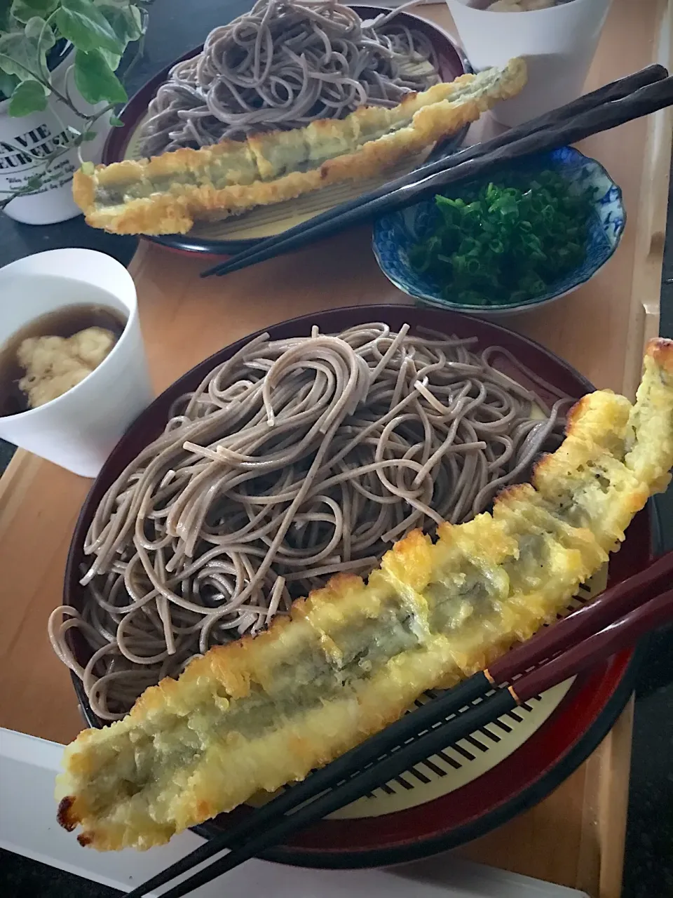 Snapdishの料理写真:戸隠とろろ蕎麦に穴子天ぷら添えて|シュトママさん