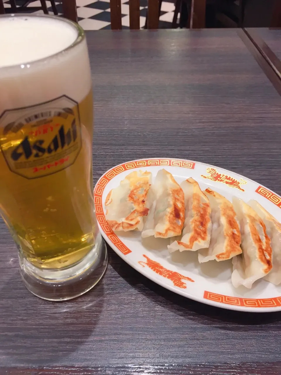 堺 #鉄炮町 AEON MALL #餃子とビールのセット|papicoさん