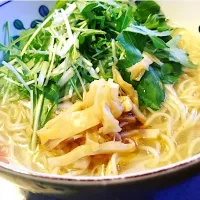 Snapdishの料理写真:柚子塩ラーメン #呑兵衛の食卓|明美さん