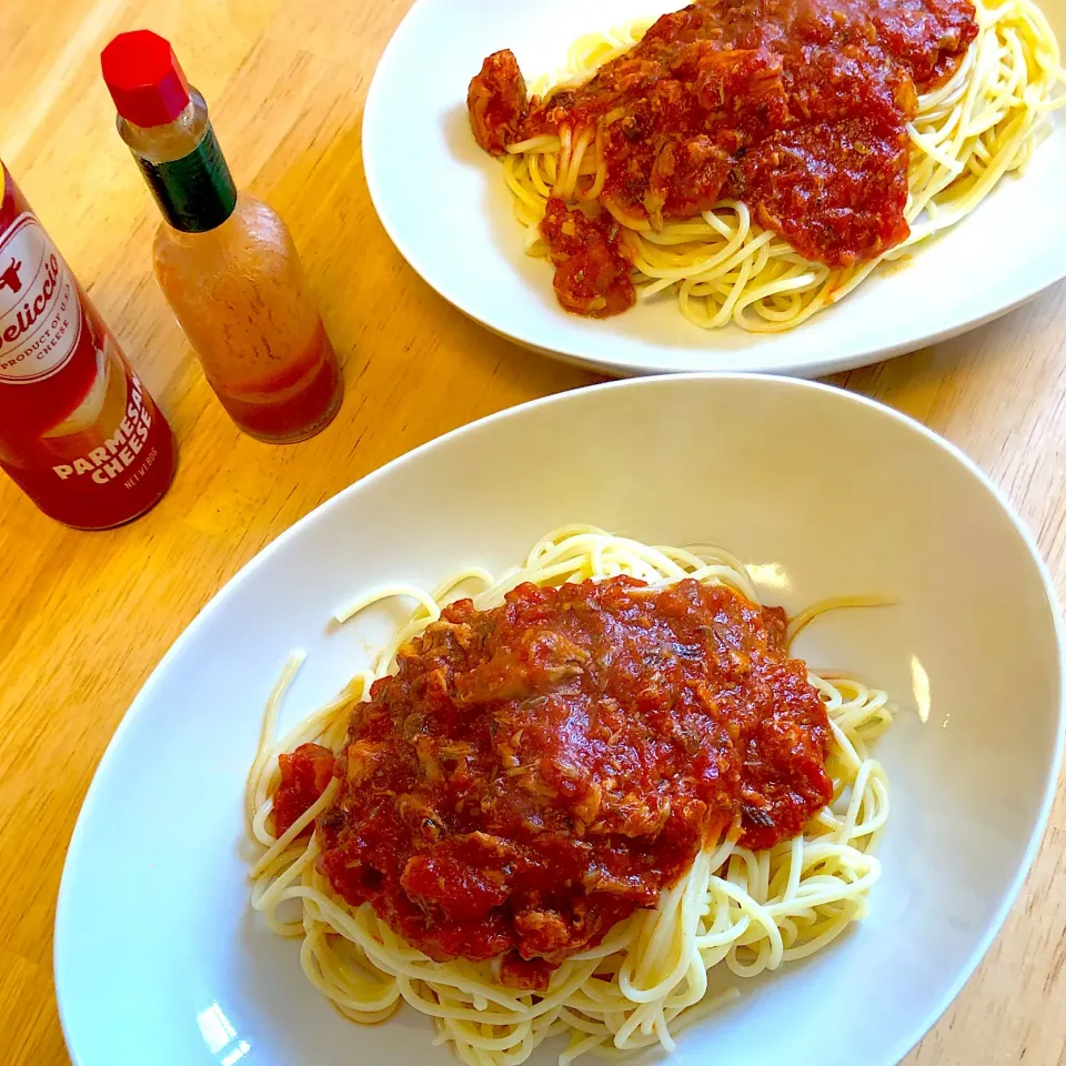 サバ缶トマトソースパスタ|けんたろうさん