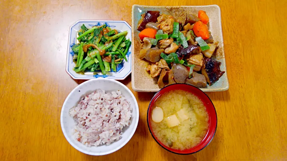 ４月２５日　筑前煮　小松菜となめこのさっぱりおひたし　お味噌汁|いもこ。さん