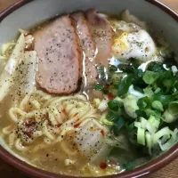 Snapdishの料理写真:#マルちゃん正麺 🍜、味噌味❗️ (*´╰╯`๓)♬✨