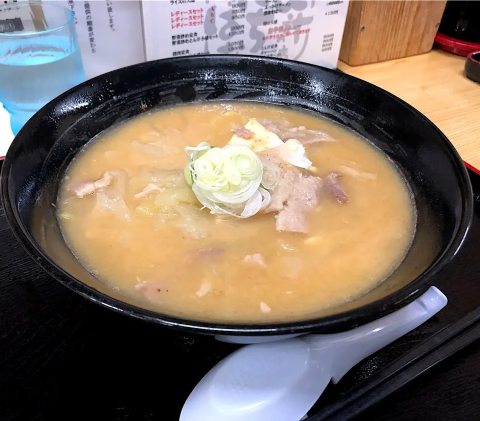 とん汁ラーメン🍜|buhizouさん