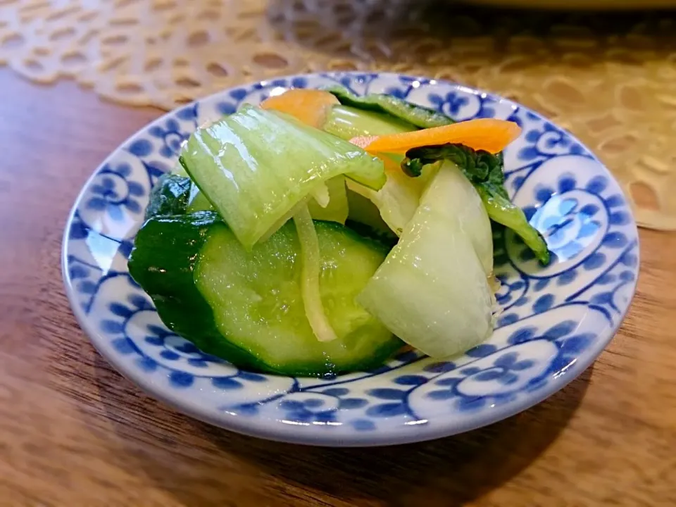 Snapdishの料理写真:チンゲン菜の浅漬け|古尾谷りかこさん