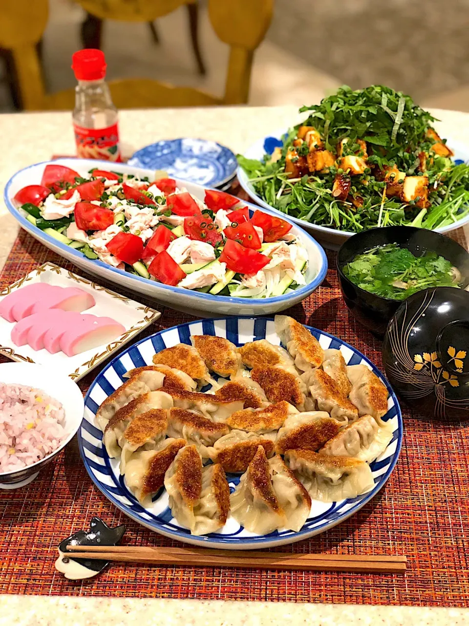 焼き餃子🥟
サラダ🥗たっぷり🥗|Mayumiさん