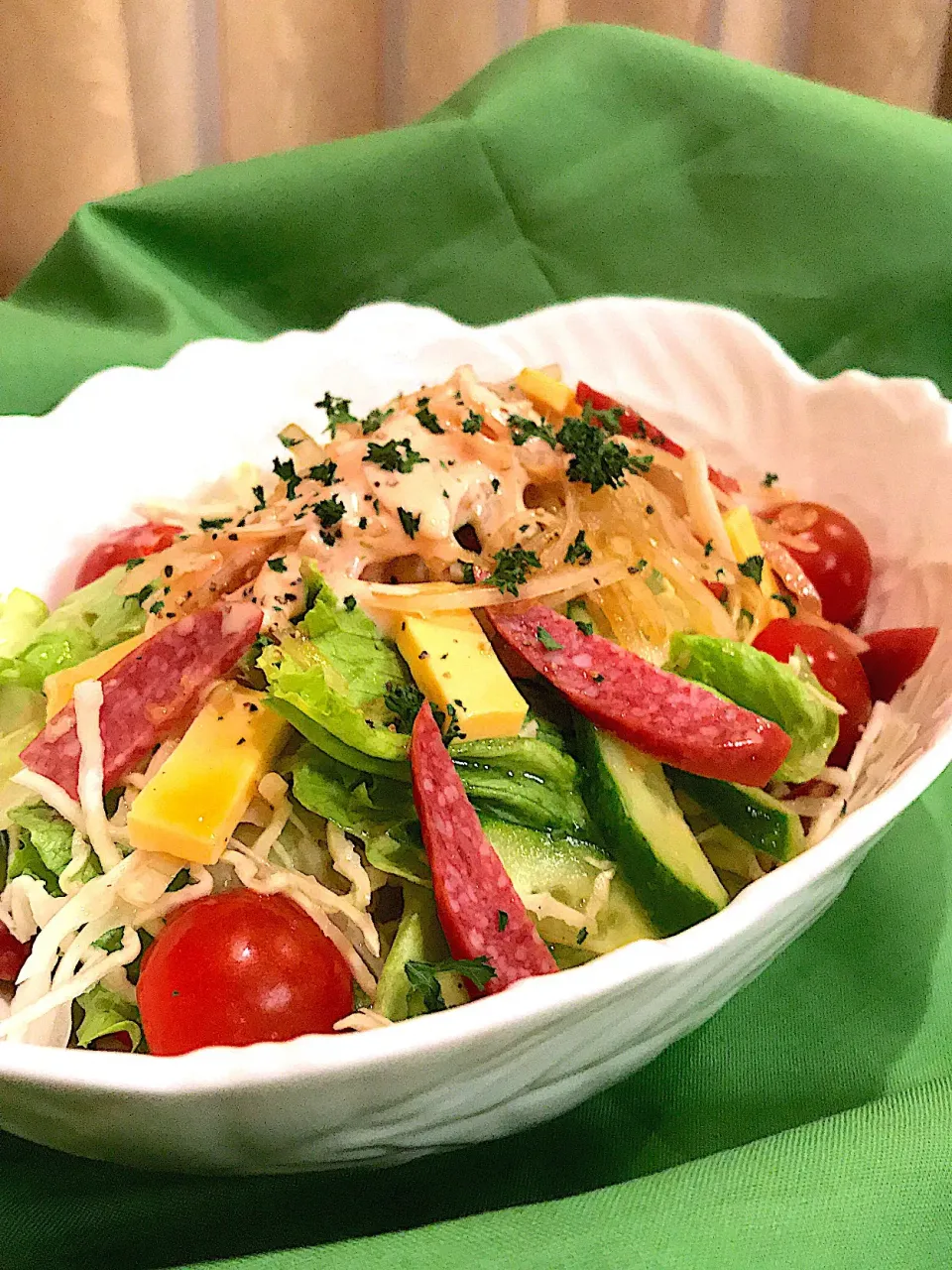 イタリアンサラダ🥗
伝説のサラダのお店＊赤ひょうたんを思い出して作ってみました❣️なつかし〜い😆|サミカさん