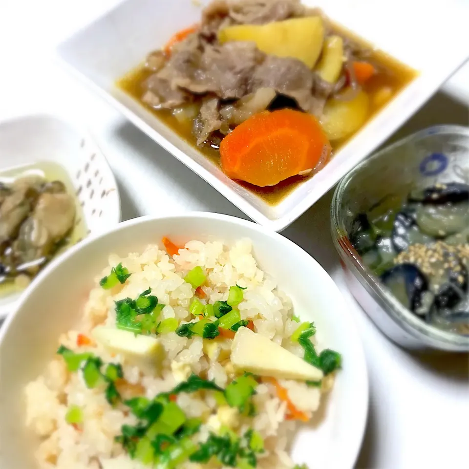 平成最後の晩御飯
たけのこご飯
肉じゃが
牡蠣の燻製
ナスとピーマンのシギ焼き|アリシアさん