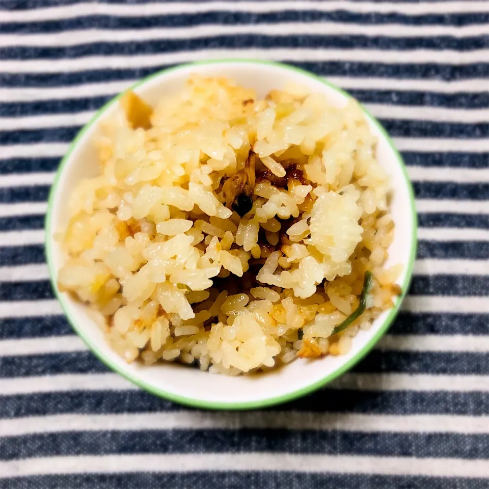 頂いたヤマモリのあさり釜めしの素で炊き込みご飯🍚|ayumiさん