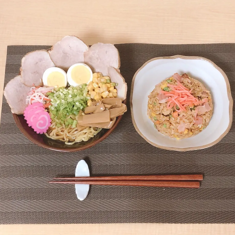 Snapdishの料理写真:煮豚ラーメン🍜＆炒飯|まちゃさん