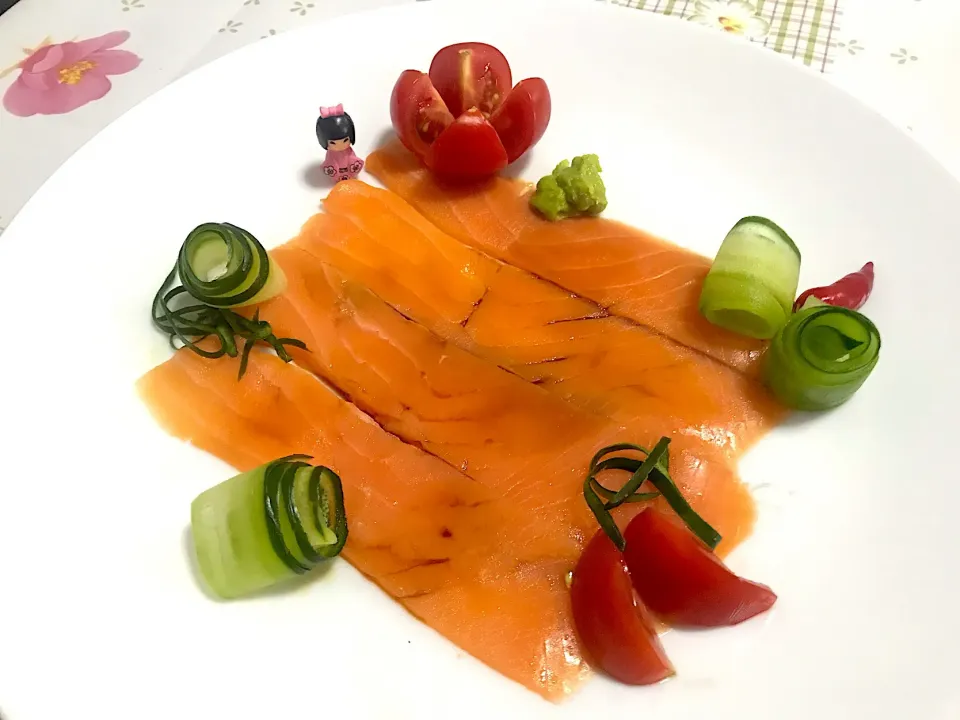 I’m trying to decorate dish of Salmon|Ae+ Patchaさん