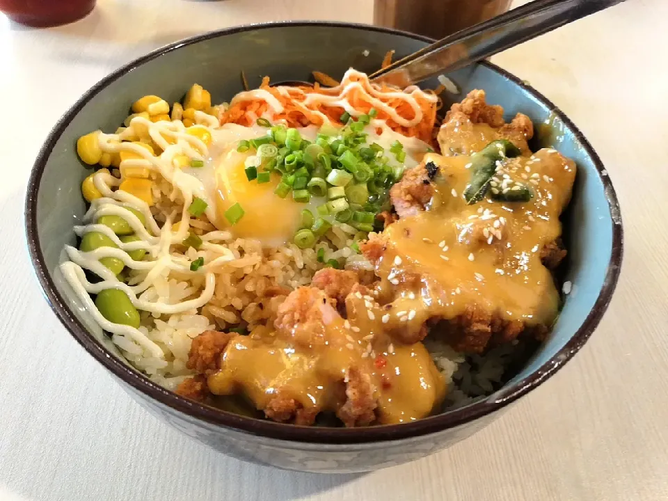 salted egg yolk bowl|looさん