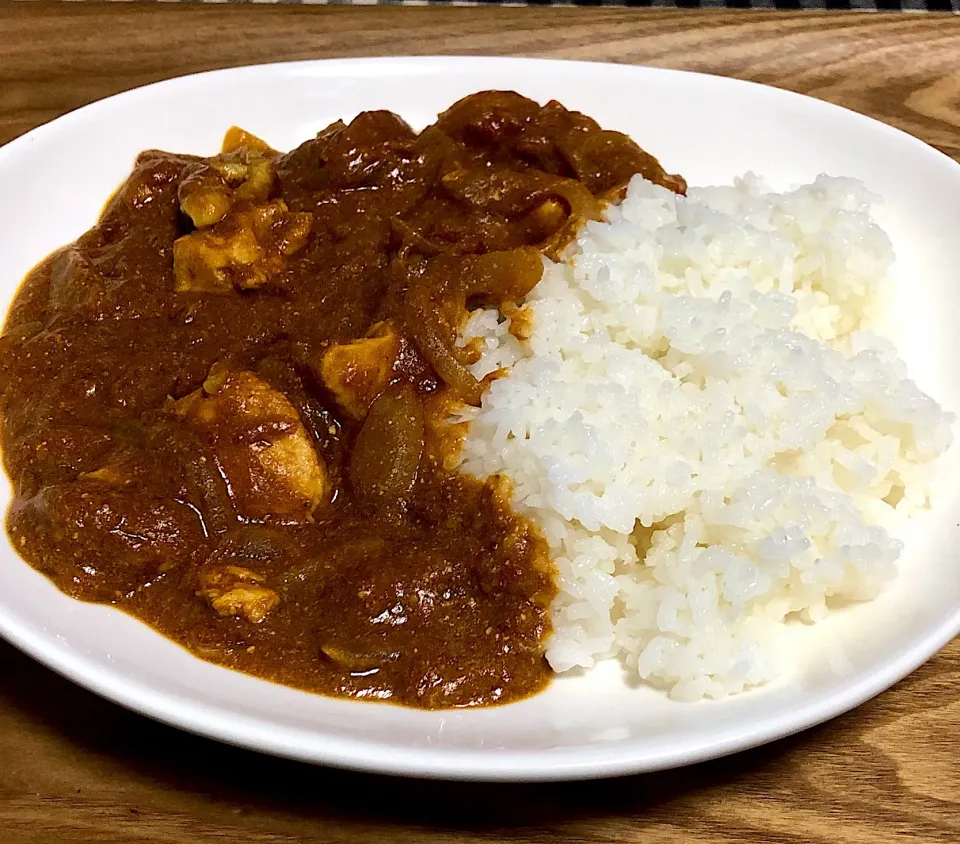 Snapdishの料理写真:バターチキンカレー|まぁたんさん