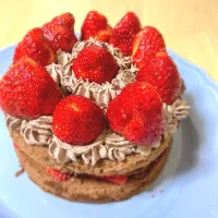 Snapdishの料理写真:ダンナ作ケーキ☺︎|めだか🎶ママさん