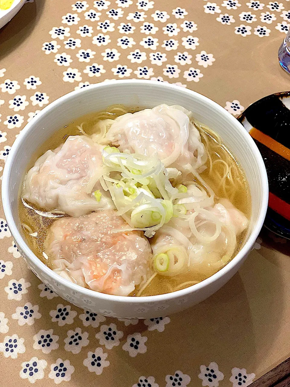 香港風 雲呑麺|えのさん