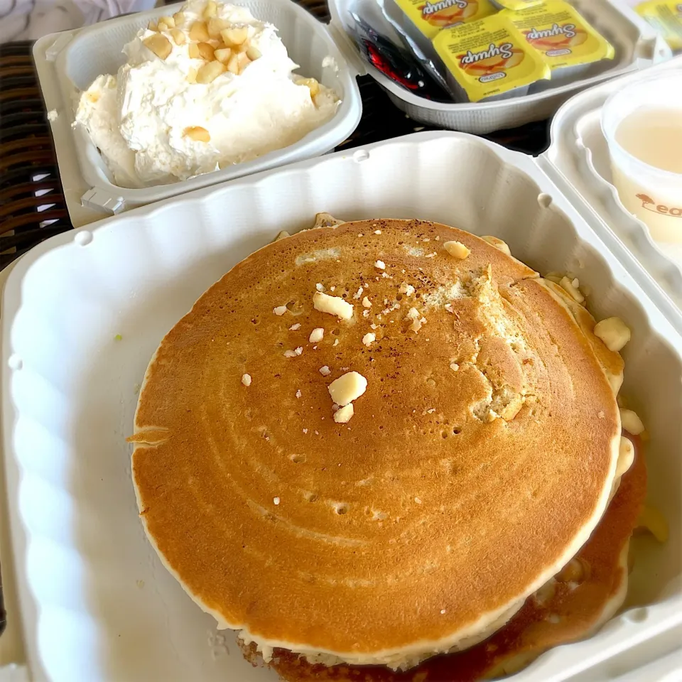 Macadamia Nut Pancakes|Junya Tanakaさん