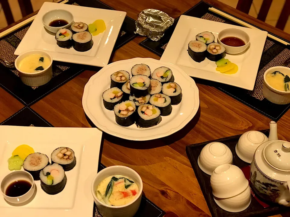 Snapdishの料理写真:Japanese cuisine maki sushi and chawanmoshi|Babyluv Cabrera Ocampoさん