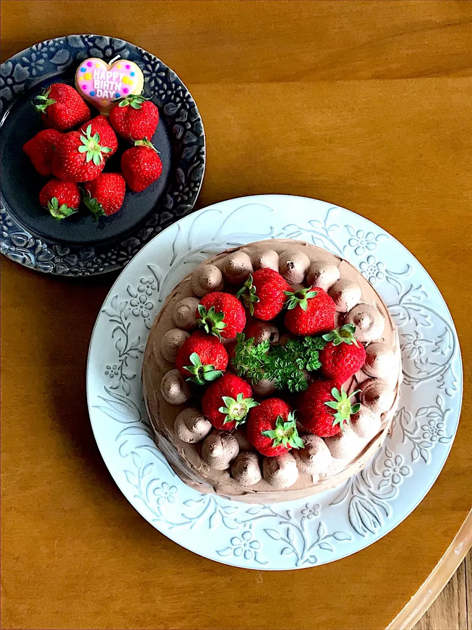 Snapdishの料理写真:あまおうと生チョコクリームのケーキ🍓|Miki (^_−)−☆さん