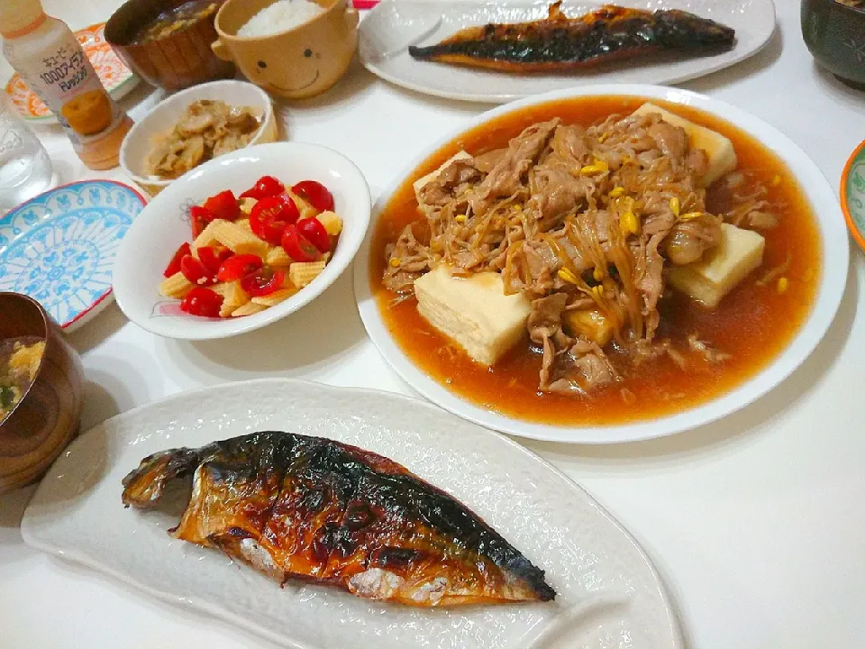 夕食(^ー^)
揚げ出し豆腐の肉野菜あんかけ
鯖焼き
トマトとヤングコーンサラダ
中華スープ(ひき肉、きくらげ、小松菜、卵、春雨)
ザーサイ|プリン☆さん