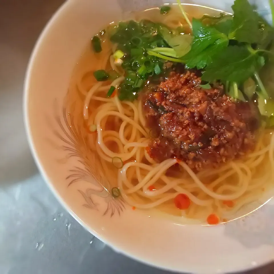 うどん出汁で味わう肉味噌ラーメン|ワビスケさん