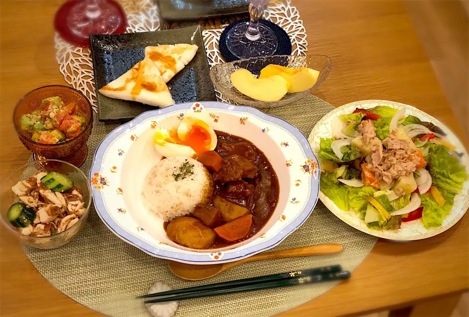 カレーライス
きゅうり ささみ 梅和え
トマト アボガド サラダ
じゃがいも にんじん ツナ サラダ
はんぺん
りんご|nana 🍅さん