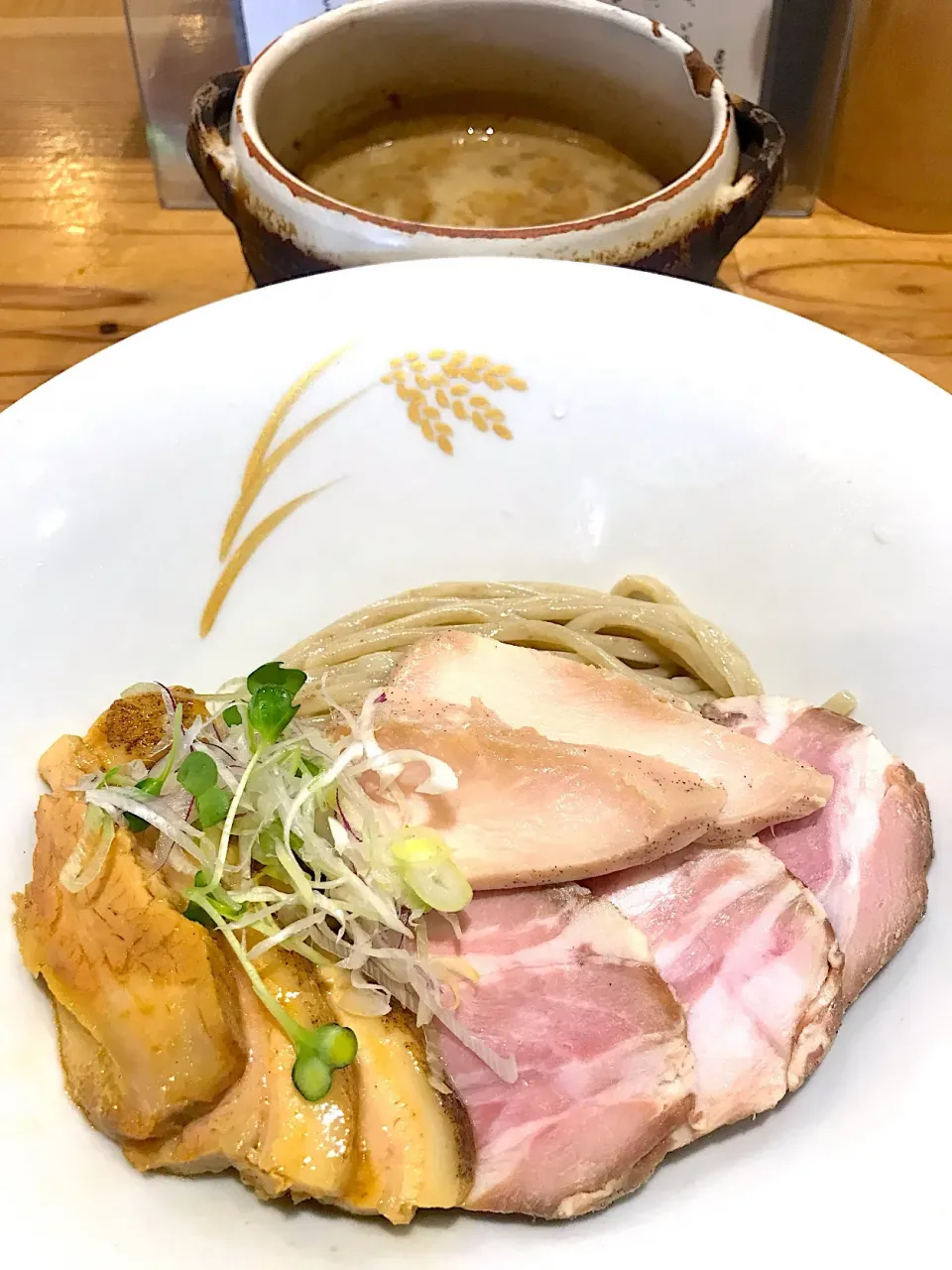 Snapdishの料理写真:麦の道 すぐれ
濃厚つけ麺|なお🅿️さん