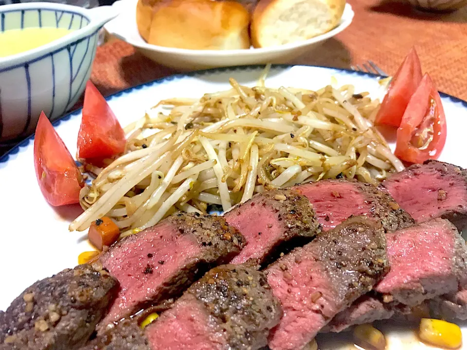 Costco beef steak|Vell Bowzさん