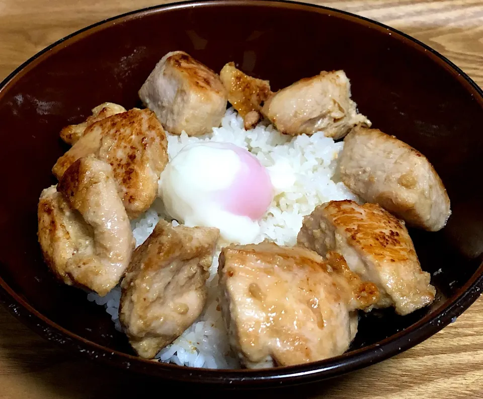 鶏の生姜焼き丼|まぁたんさん