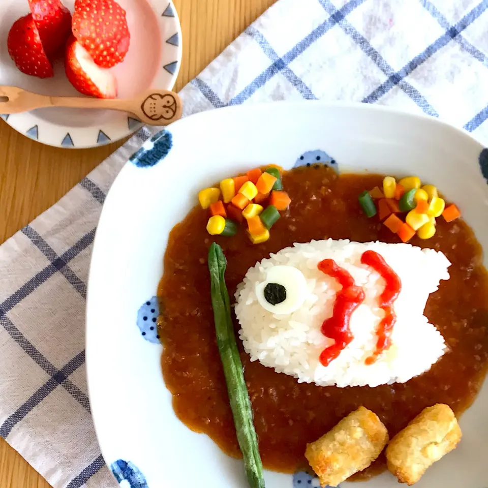 Snapdishの料理写真:野菜嫌いでもカレーは大好き。
#カレーライス #こいのぼり #おとうさん|しゅうとうさんさん