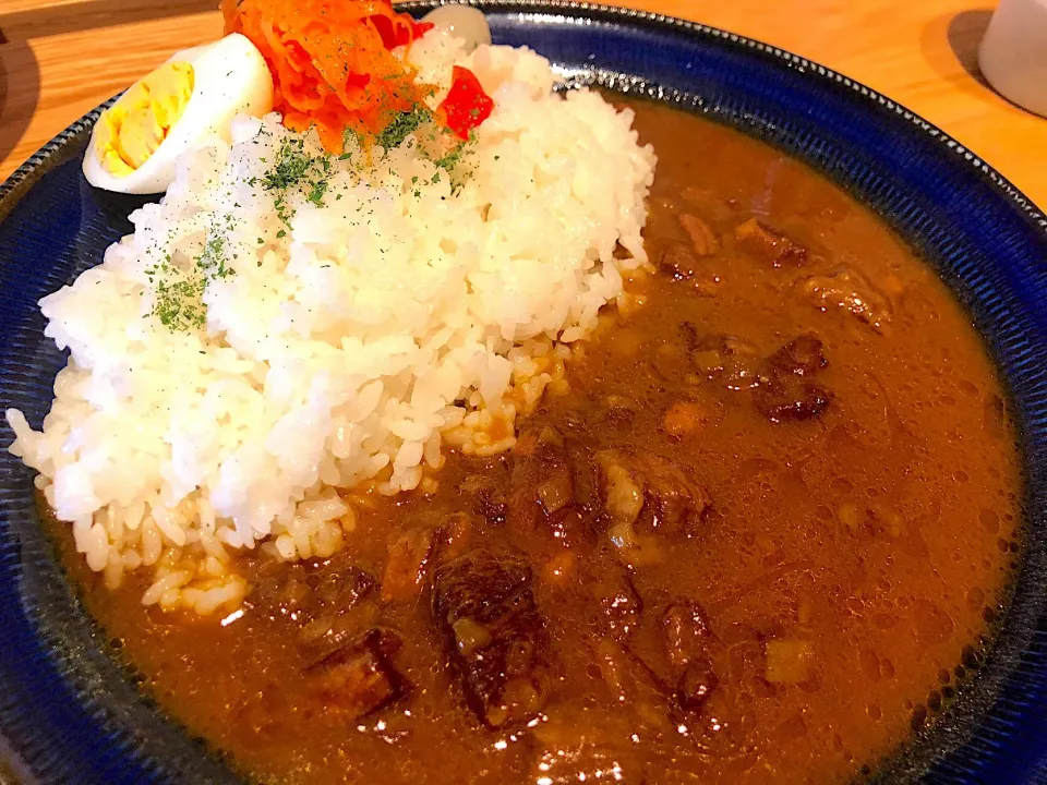 牛すじカレーランチ（アリタハウス）|チルさん